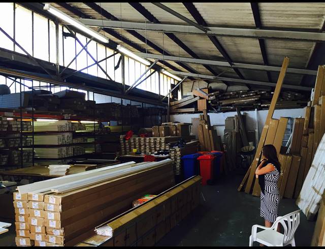 555M² WAREHOUSE TO LET IN PAARDEN EILAND